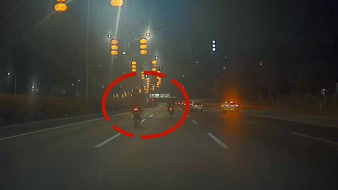 深圳交警严打‘飙车炸街’违法,多起违章案例被查处