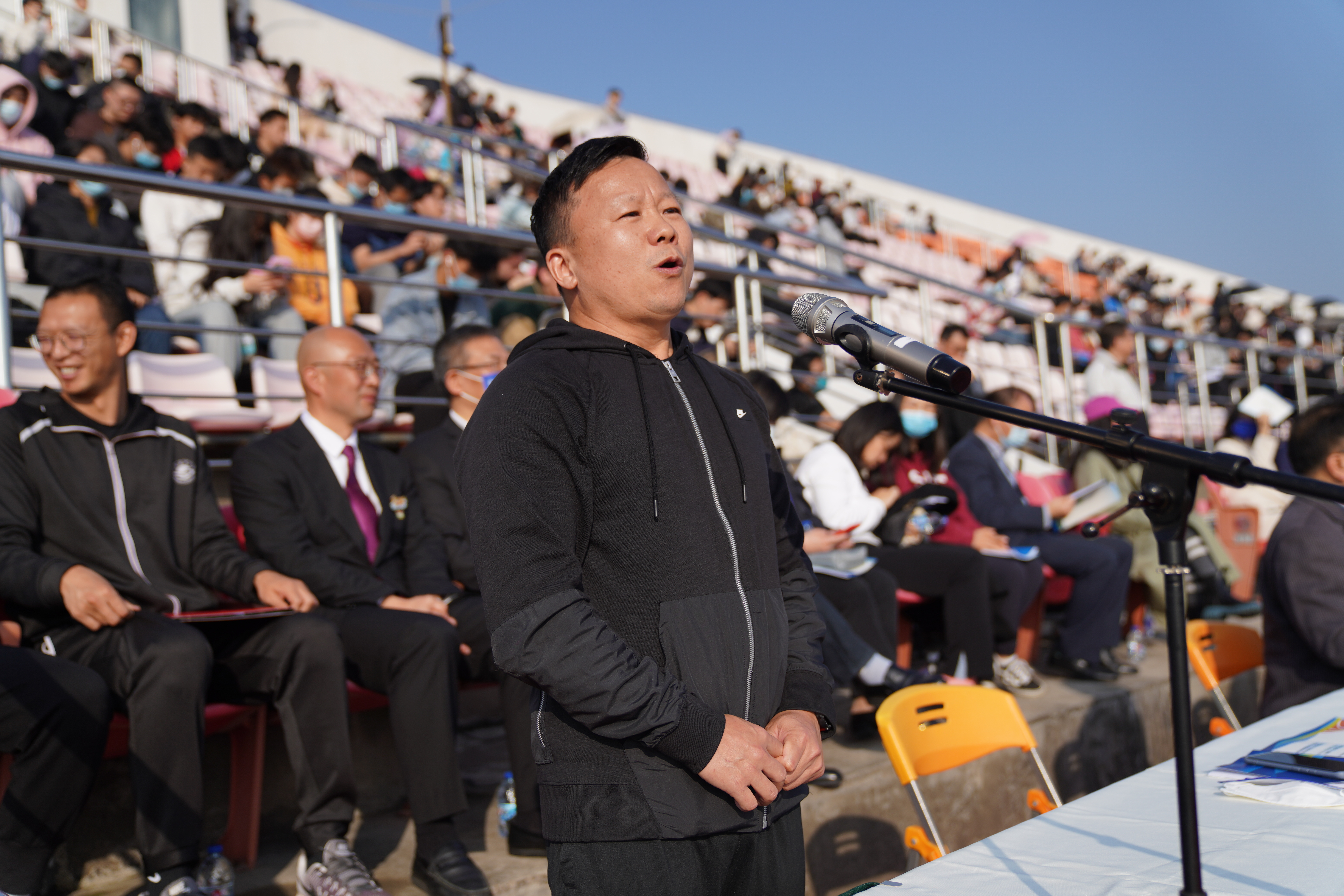 2022年上海海洋大学运动会隆重开幕,领导师生齐聚