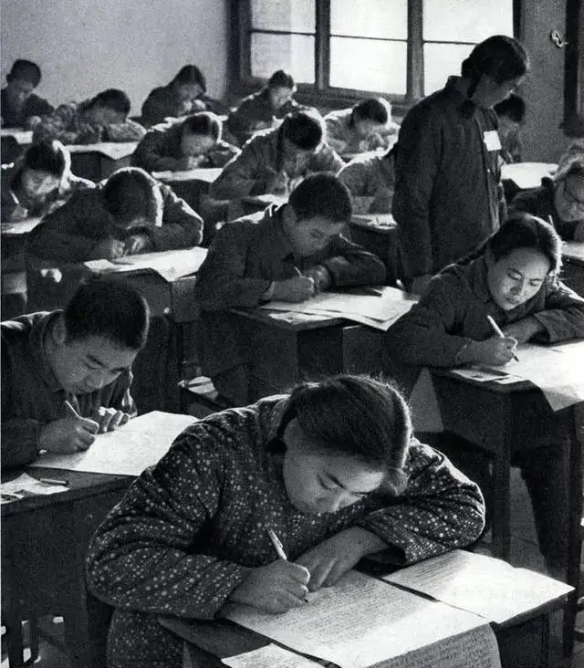 新中国首位女状元刘学红：教育变革下的命运转折与高考之路