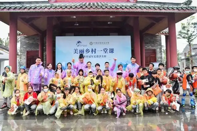 北京冬奥会中国滑雪创历史!郭丹丹曾是中国滑雪首位世界冠军