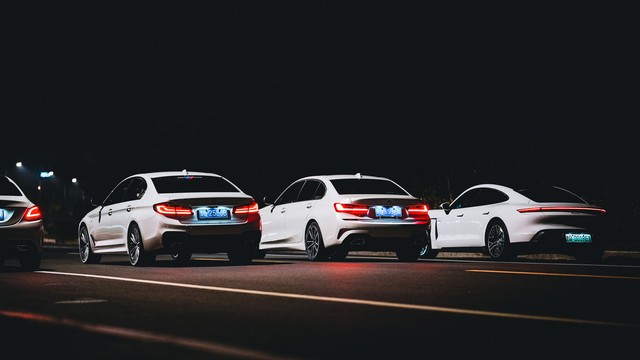 为什么说晚上在高速公路上尽量少开车呢? 30岁司机除非绝对必要否则不会开车