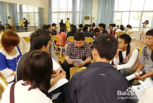 大学社团选择攻略:兴趣、经验、数量与学生会部门发展空间